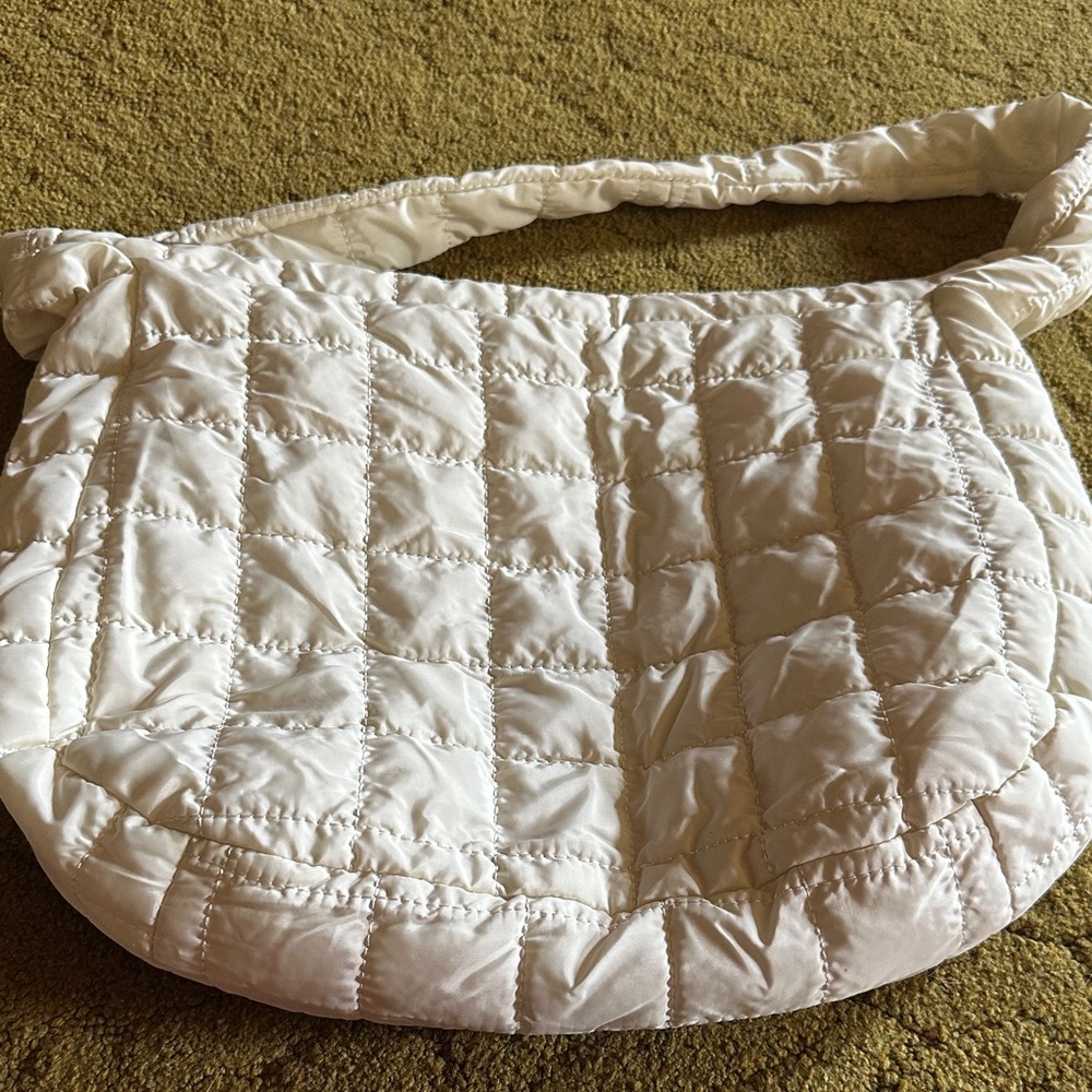 Elegant White Quilted Shoulder Bag